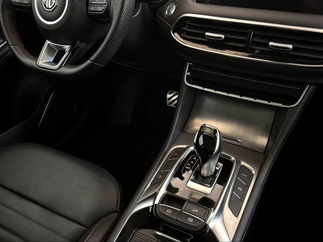 MG HS 1.5T-GDI AT Luxury