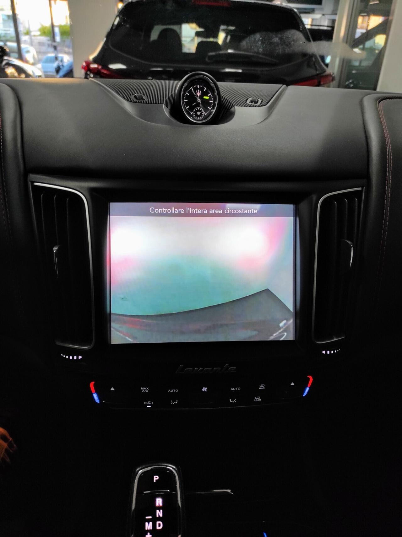 Maserati Levante V6 Diesel 275 CV AWD Gransport Tetto