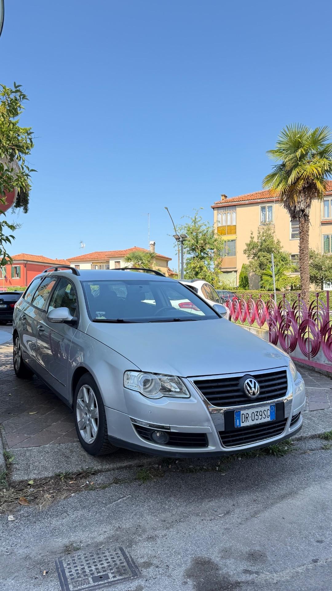 Volkswagen Passat 2.0 TDI DPF Var. Comfortline