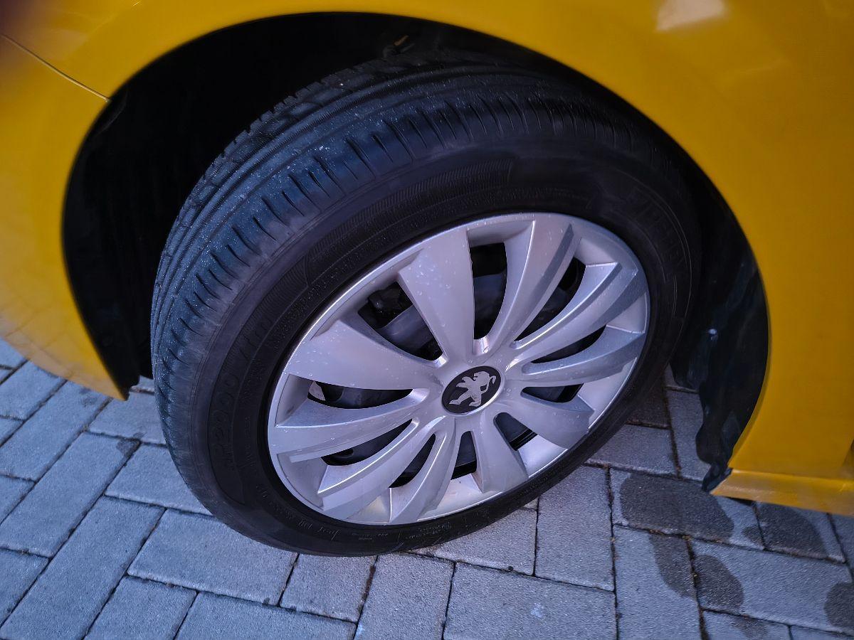 PEUGEOT - 208 - PureTech 75 S&S 5p. Active