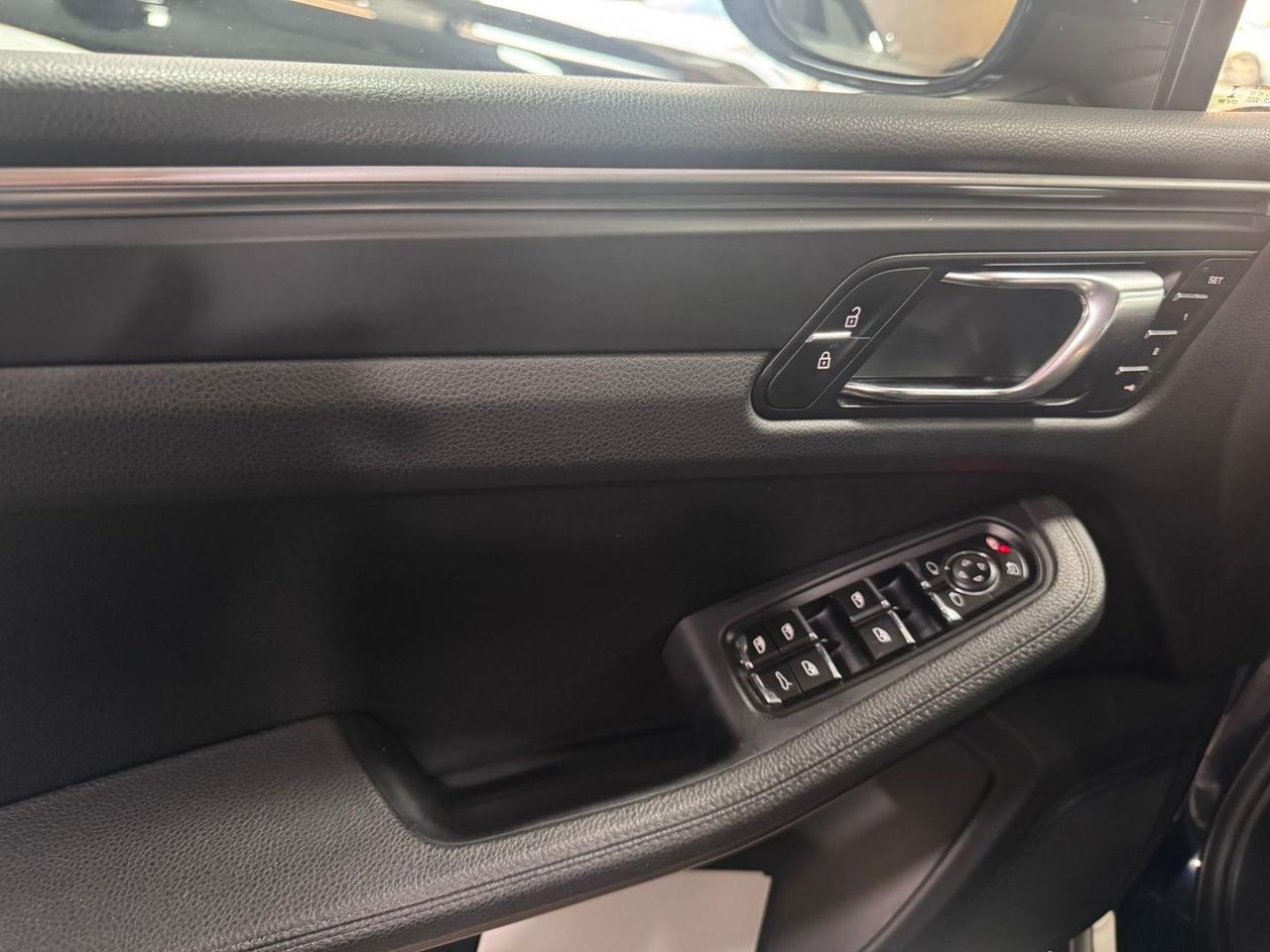 Porsche Macan 2.0 TETTO GANCIO #9133