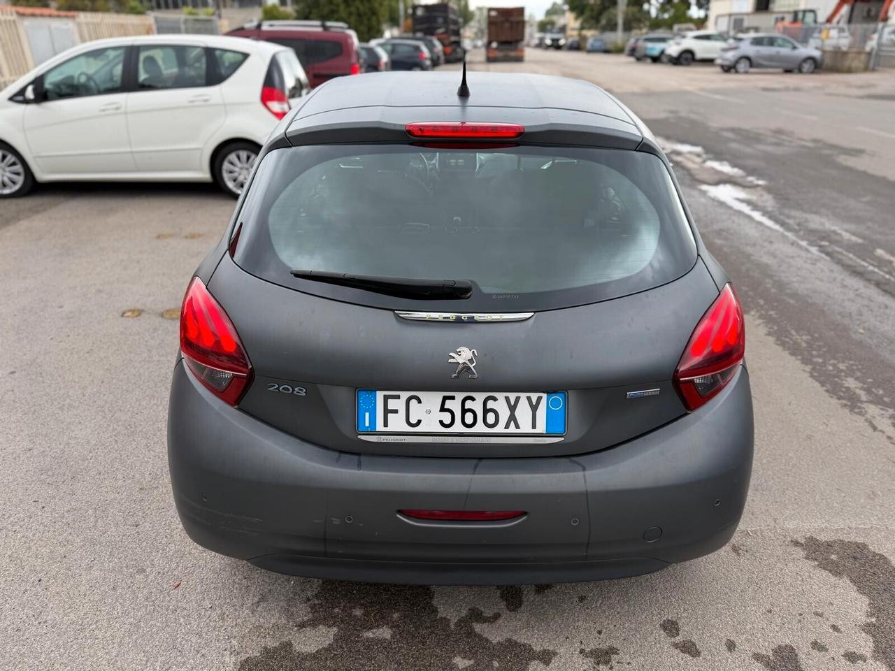 Peugeot 208 PURETECH 5P ALLURE
