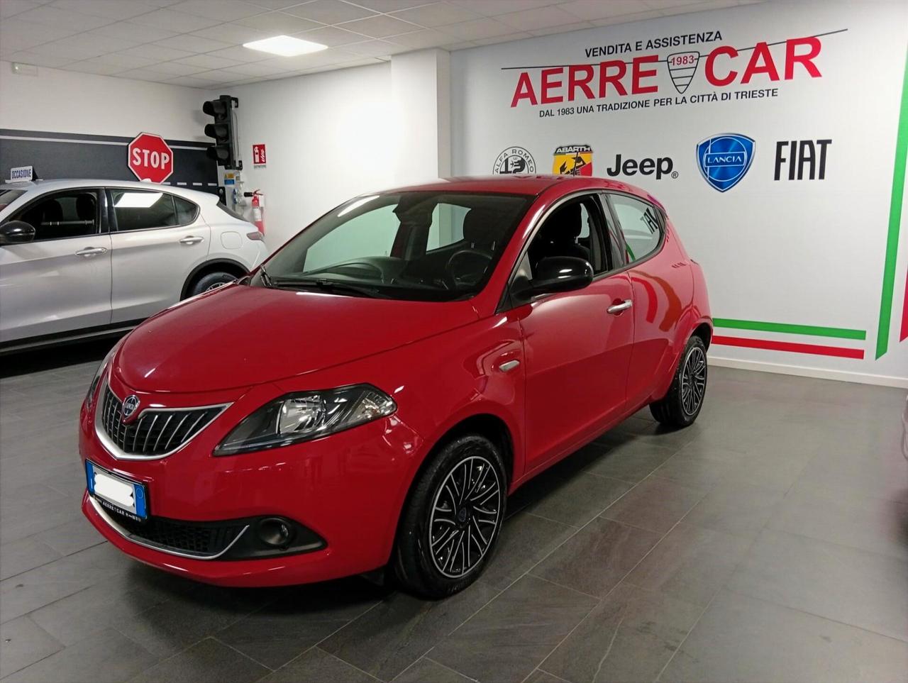 Lancia Ypsilon 1.0 FireFly 5 porte S&S Hybrid Ecochic Gold
