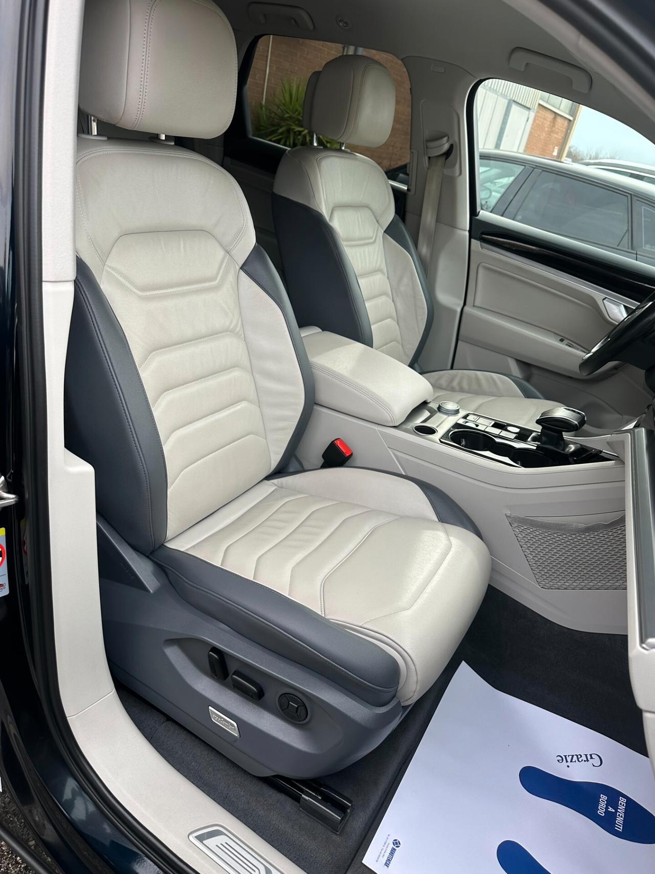 Volkswagen Touareg 3.0 V6 TDI SCR Atmosphere PELLE TOTALE