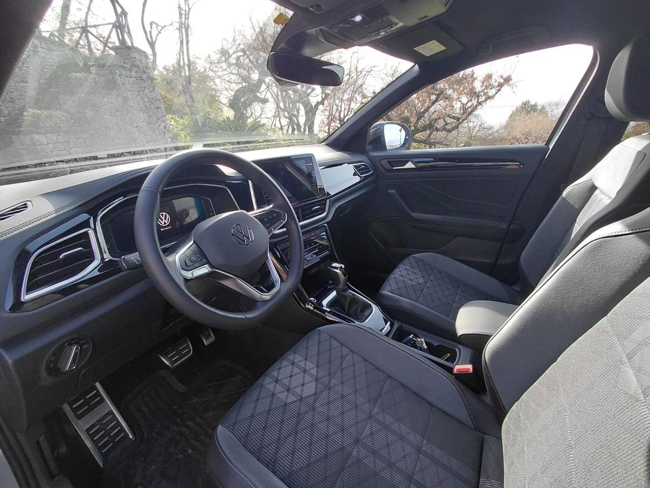 Volkswagen T-Roc EDITION PLUS 1.5 TSI #9332