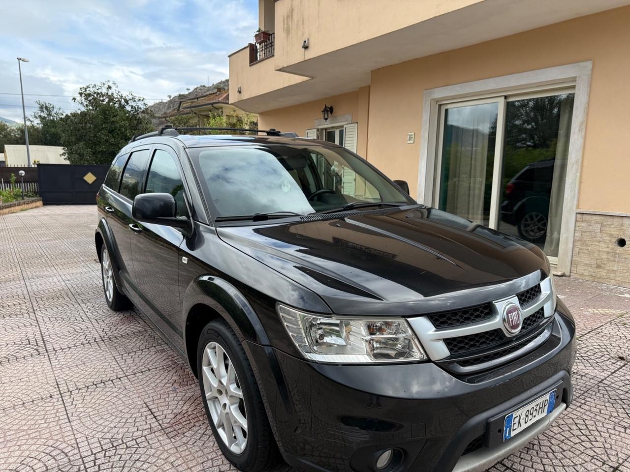 Fiat Freemont Black edition 2.0cc 140cv 7 POSTI
