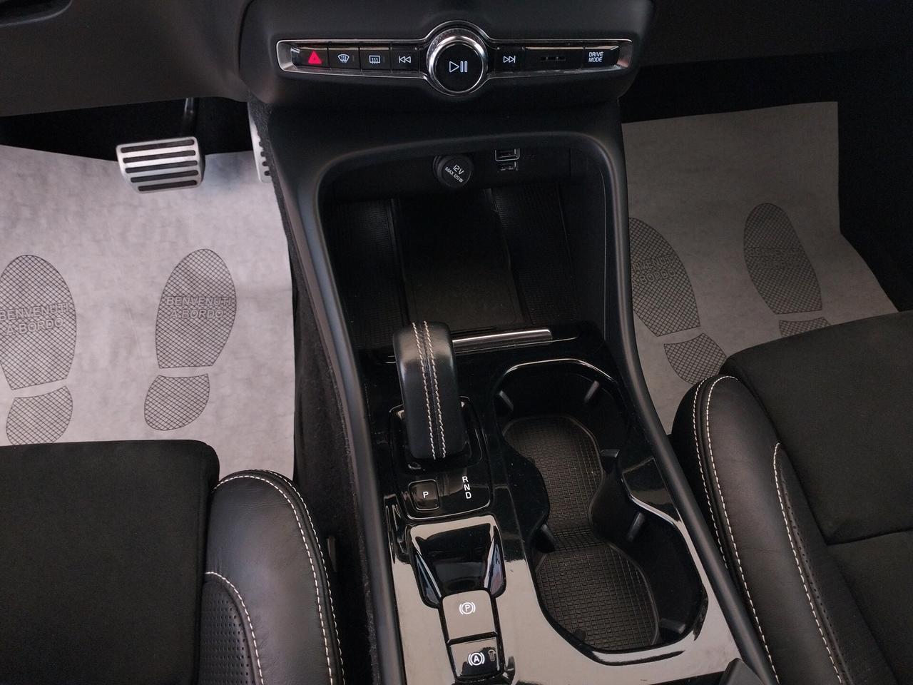 Volvo XC40 D3 R-design geartronic
