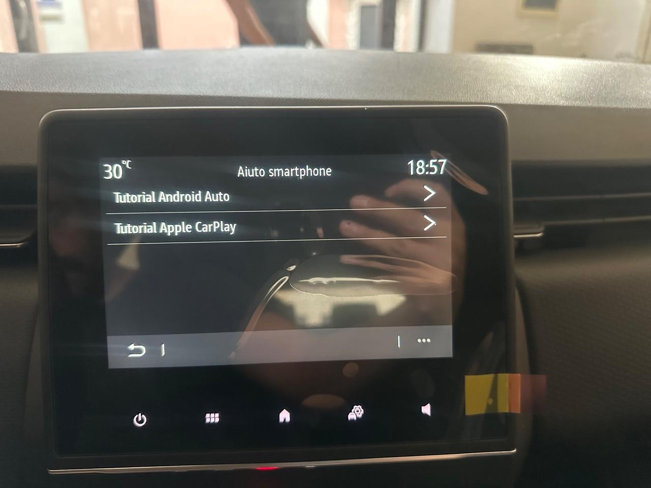 Renault Clio Full Hybrid E-Tech 145 CV 5 porte Techno