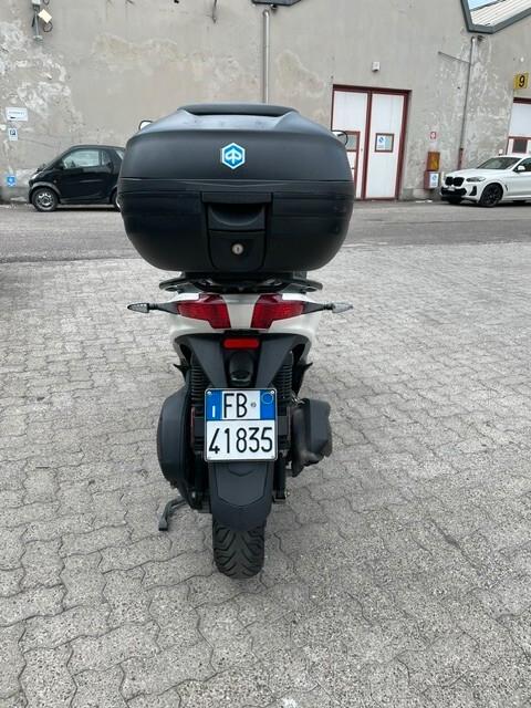 Piaggio MP3 300 hpe ABS