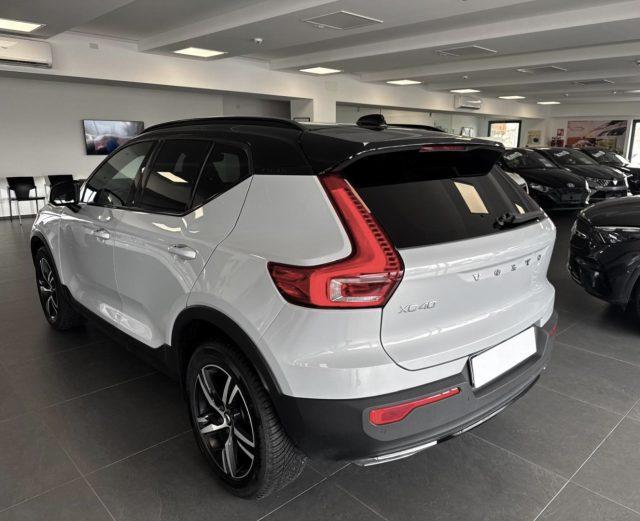 VOLVO XC40 2.0 D3 150 CV Geartronic R-design