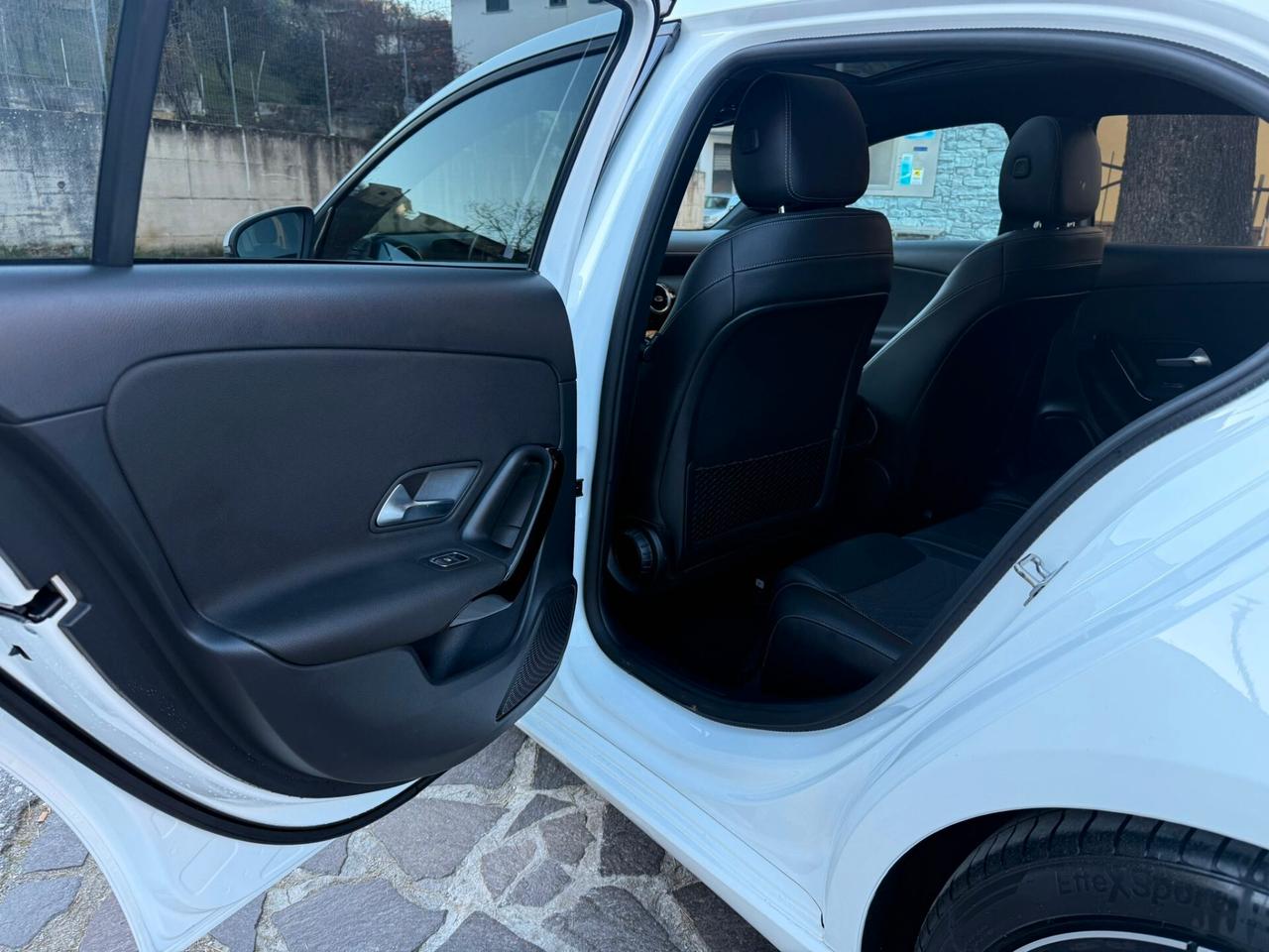 Mercedes Classe A 180d 116cv TETTO VIRTUAL 2018