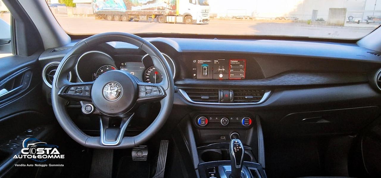 Alfa Romeo Stelvio 2.2 Turbodiesel 160 CV AT8 RWD