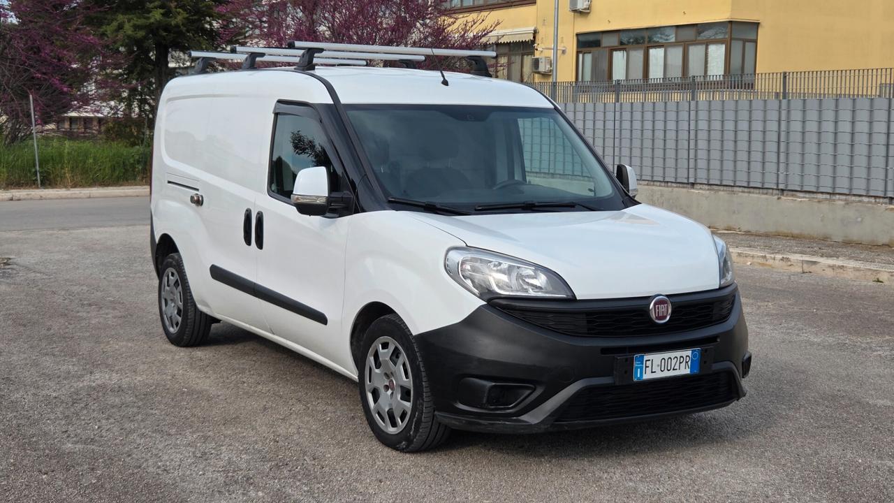 Fiat Doblo 1.6 MJT 120CV PL-TA 3 posti Maxi XL Gancio traino