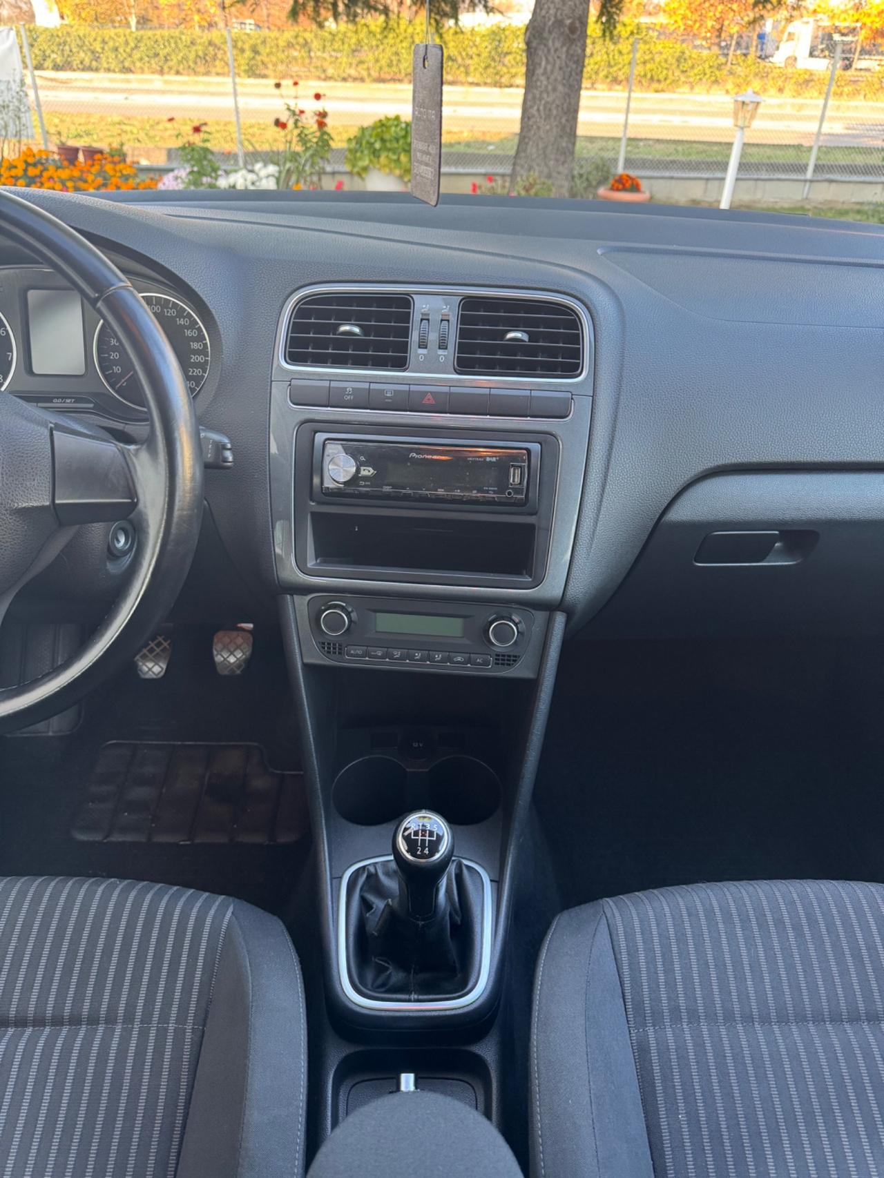 Volkswagen Polo 1.4 5 porte Highline OK NEOPATENTATI