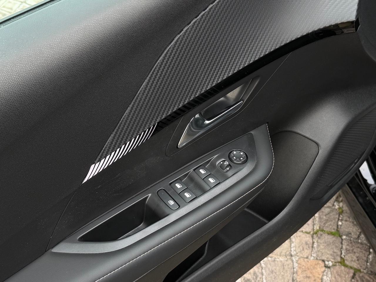 Peugeot 208 PureTech 100 Stop&Start 5 porte Allure