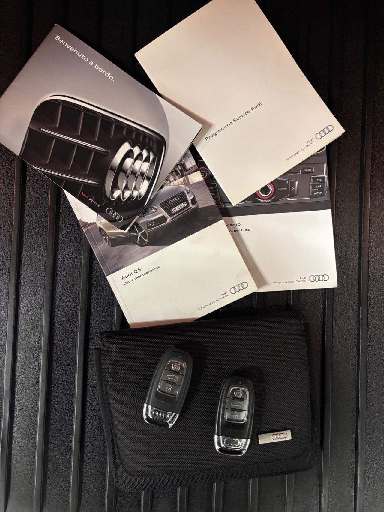 Audi Q5 2.0 TDI 177CV S line. QUATTRO S tronic