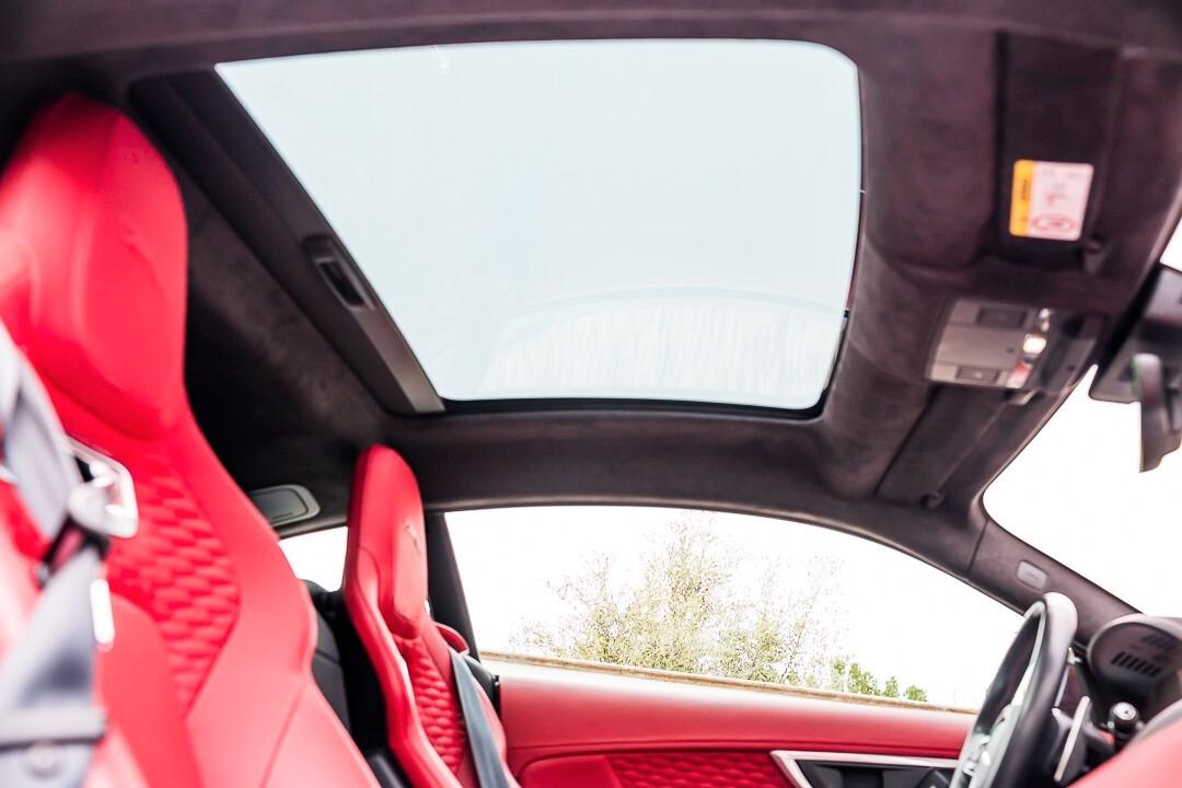 Jaguar F-Type 5.0 V8 First Edition 450 AWD