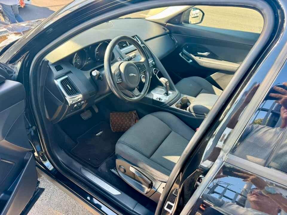 Jaguar E-Pace 2.0D 150 CV AWD aut. R-Dynamic HSE