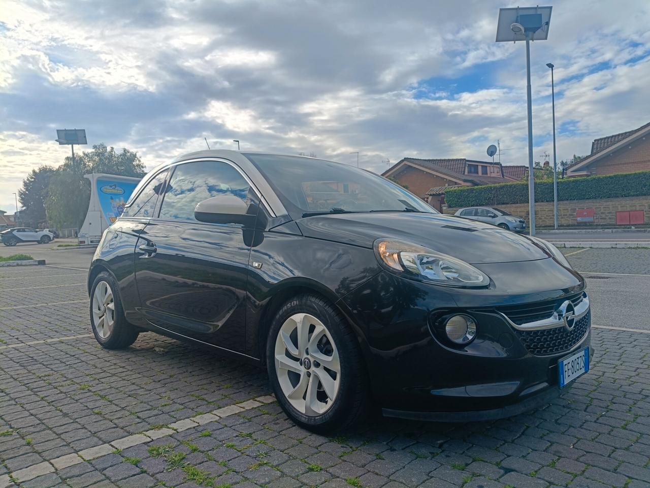 Opel Adam 1.4 cambio automatico unico proprietario