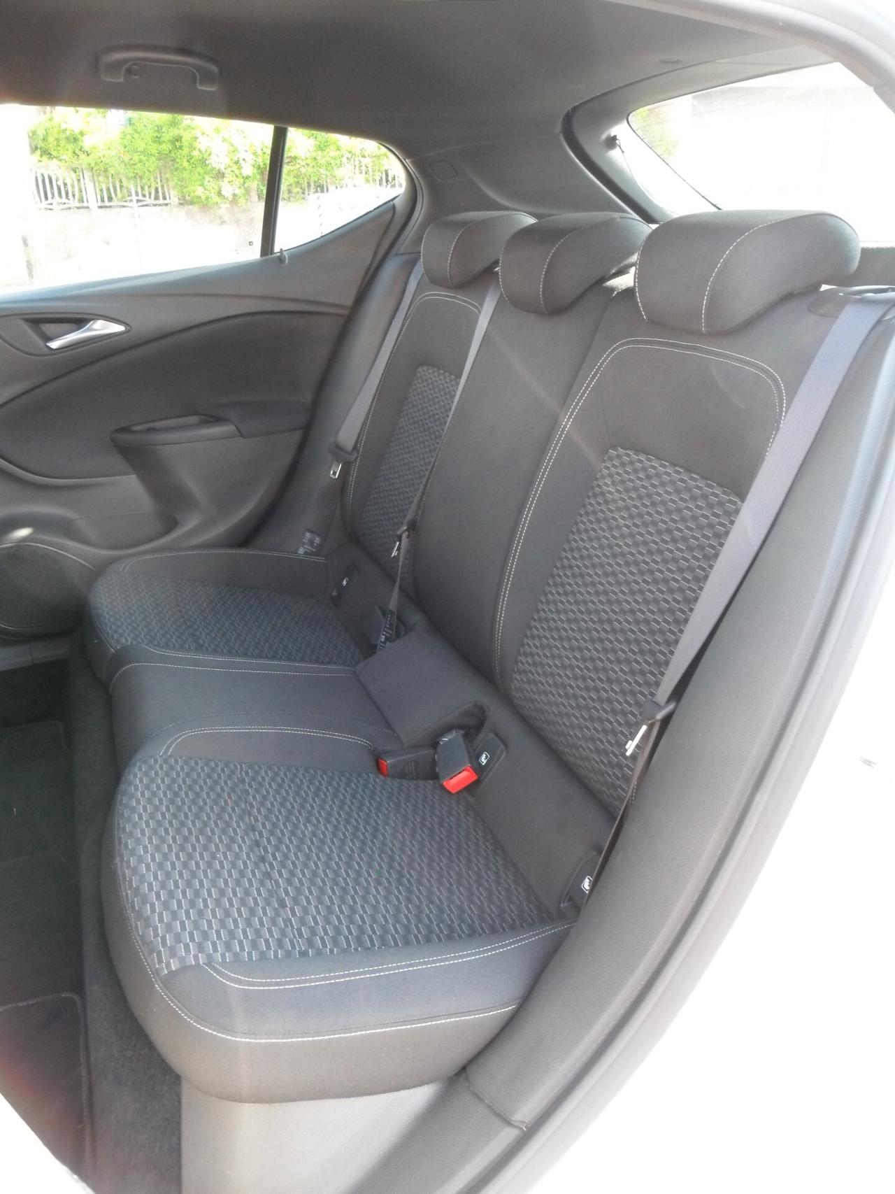 Opel Astra 1.6 CDTi 5 porte Dynamic
