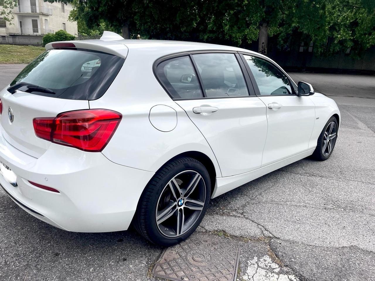 Bmw 116 116d 5p. Advantage 2.0 Diesel 2015