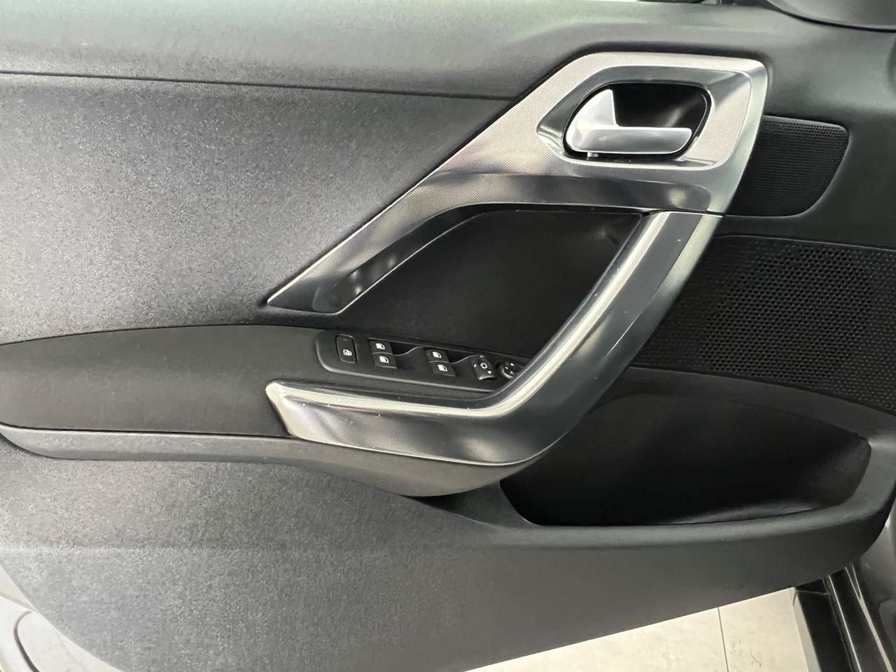 PEUGEOT 2008 1.6 bluehdi Allure 100cv