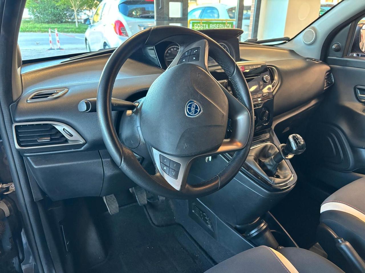 LANCIA YPSILON ANNO 2014 BZ GPL ADATTA NEOPATENTATI KM 182 MILA