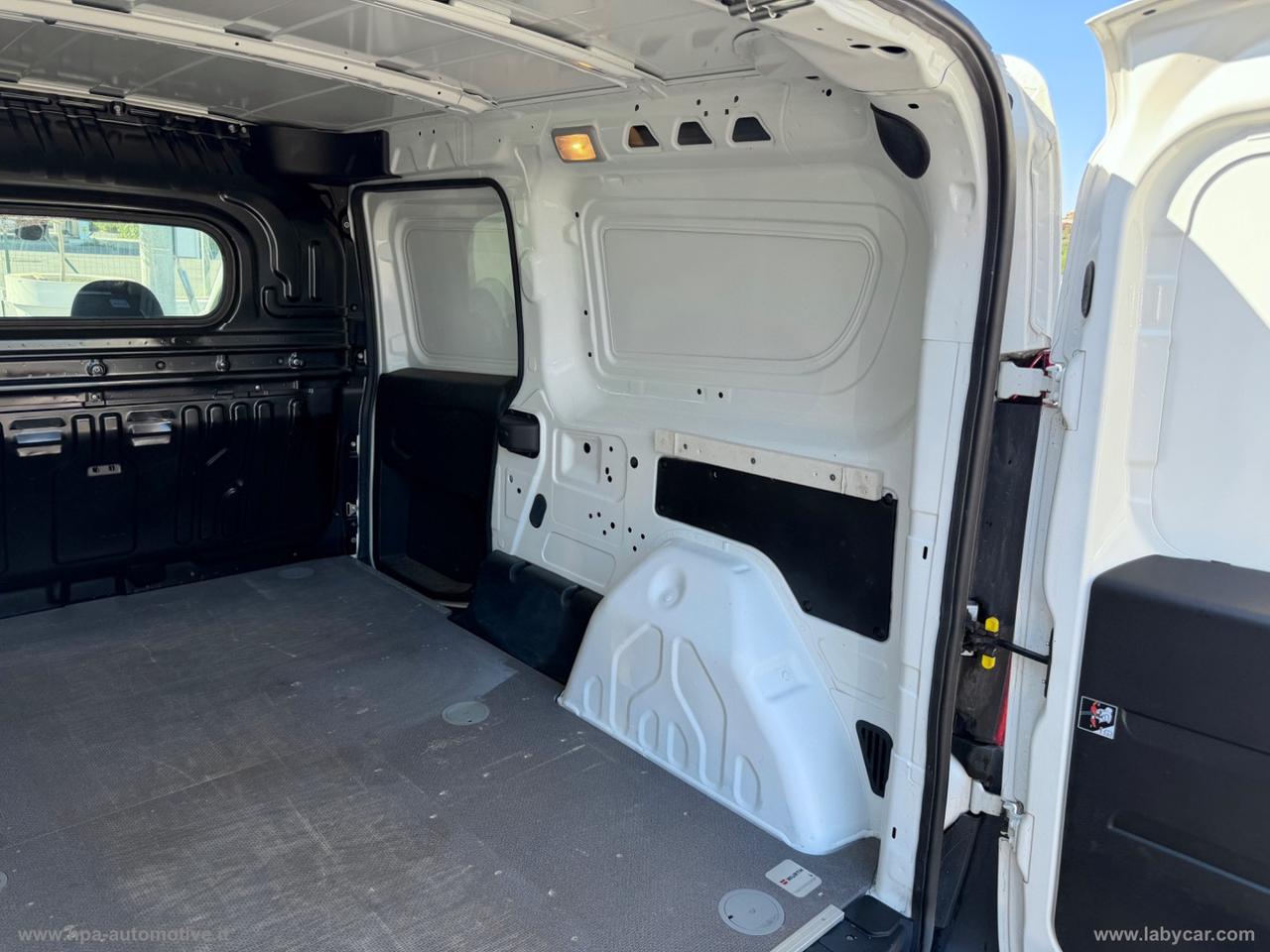 FIAT Doblò 1.6 MJT 120CV MAXI 3 POSTI NAVI RETROCAMERA CLIMA AUTOMATICO