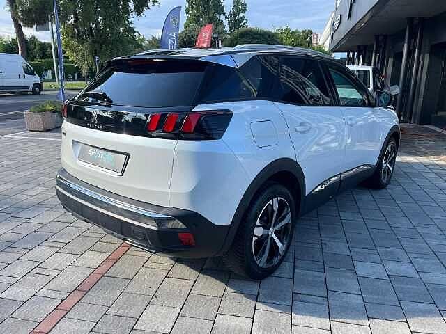 Peugeot 3008 BlueHDi 130 S&S Allure