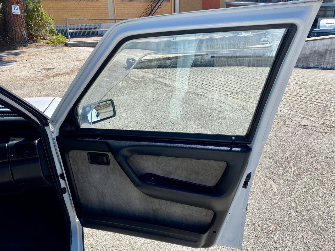 Fiat Uno 60 5 porte SX. SCIONERI