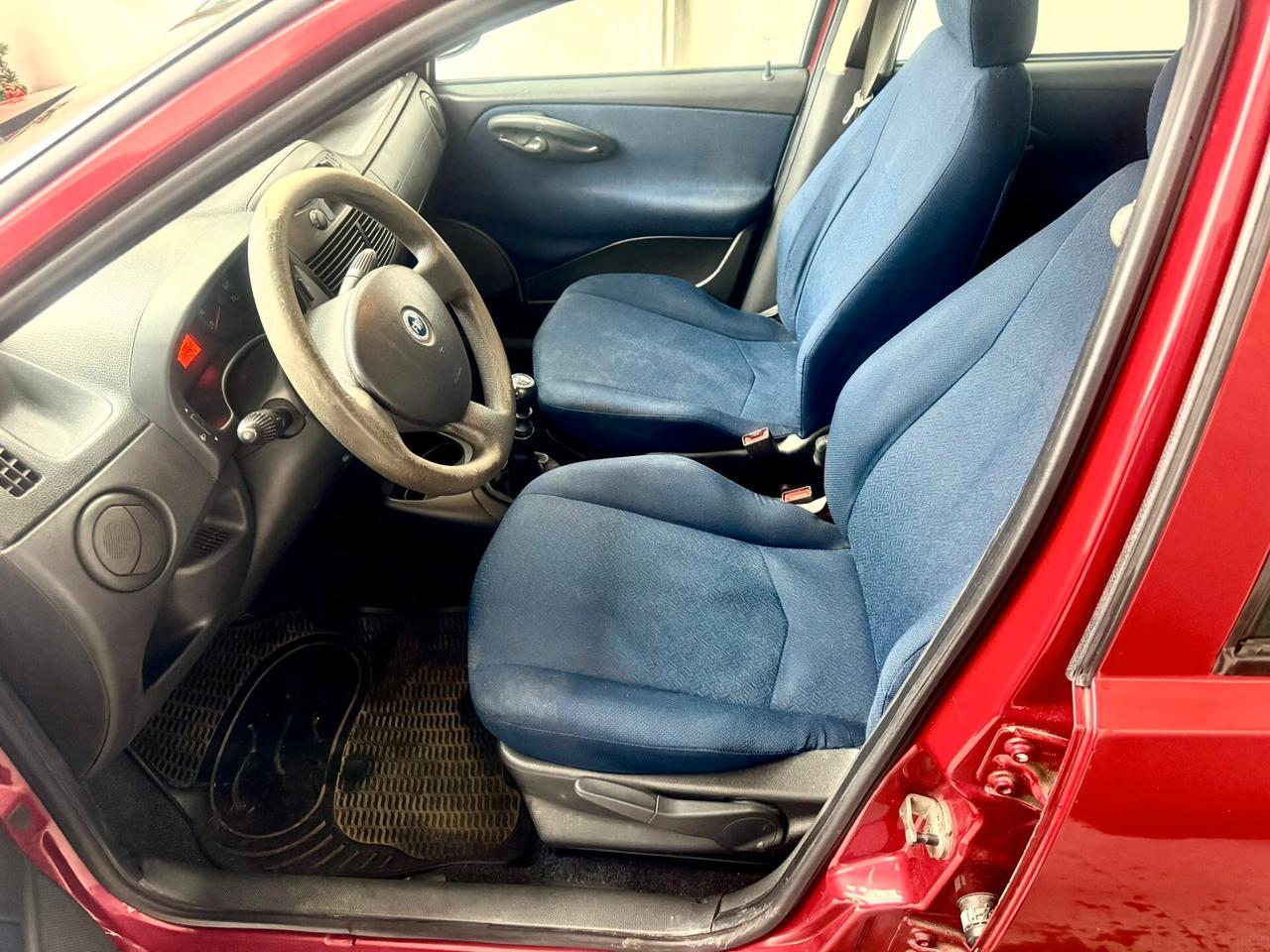 Fiat Punto 1.2i cat 5 porte EL