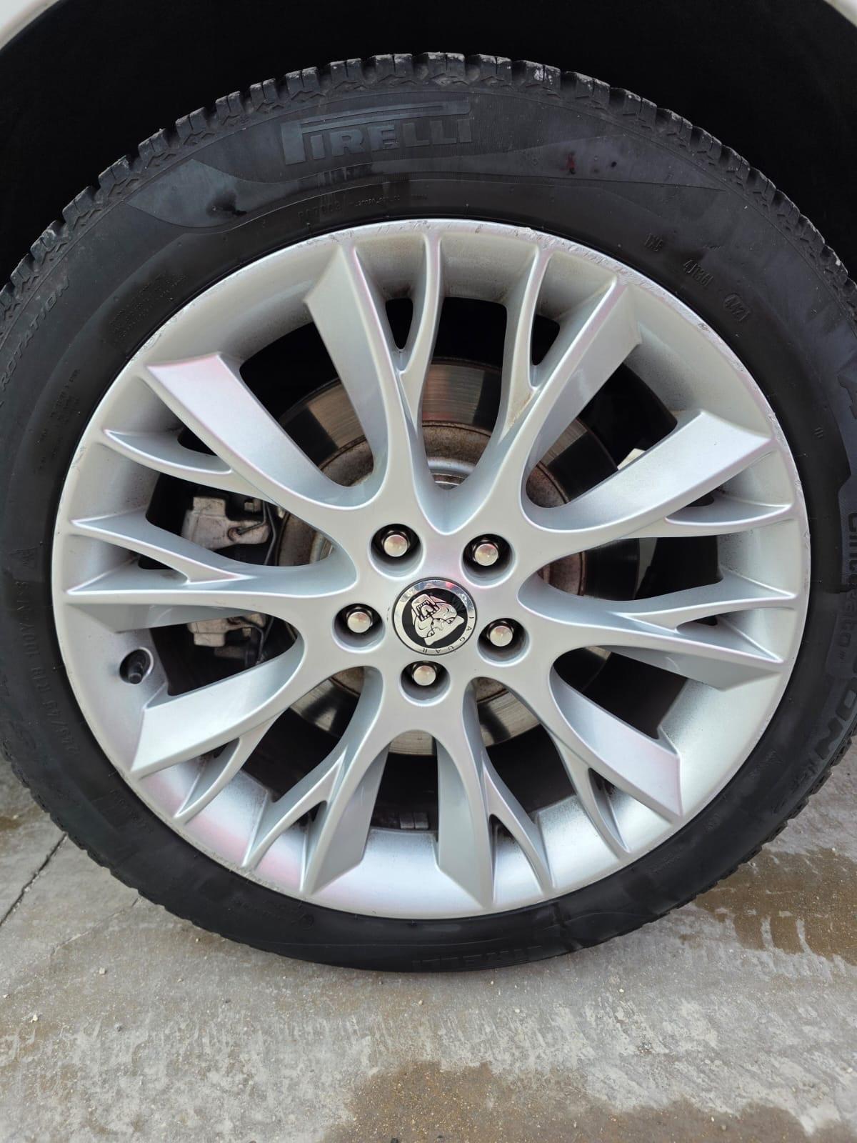 Jaguar XF 2.2 D 190 CV unico proprietario km 115 mila certificati