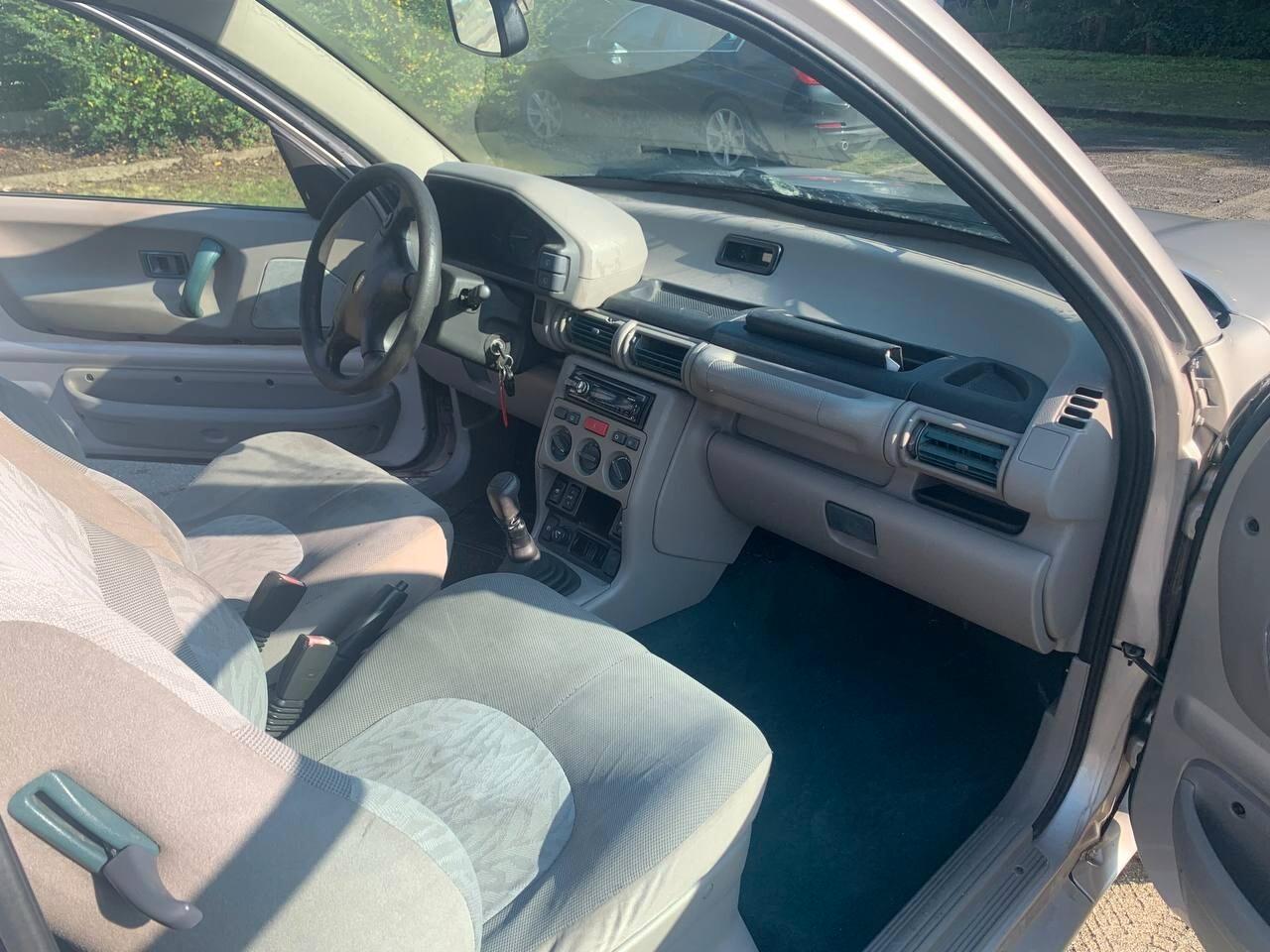 Land Rover Freelander 2.0 TD cat 3p. Hardback