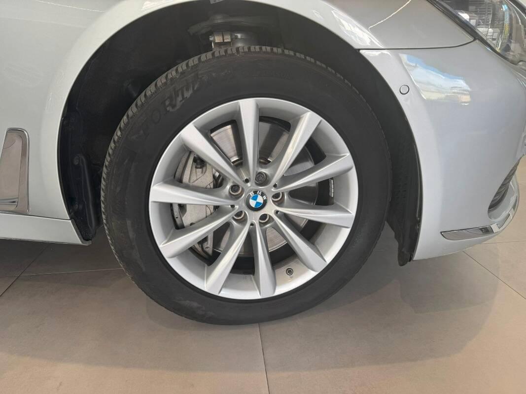 BMW Serie 7 G 11-12 2015 750i xdrive Luxury auto