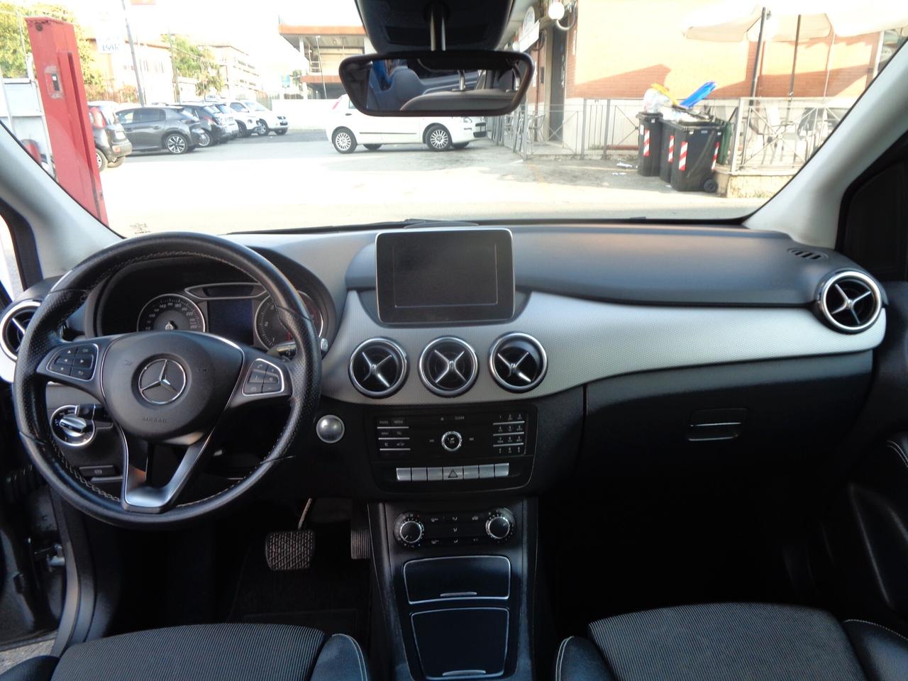 Mercedes-benz B 180 B 180 d Automatic Premium