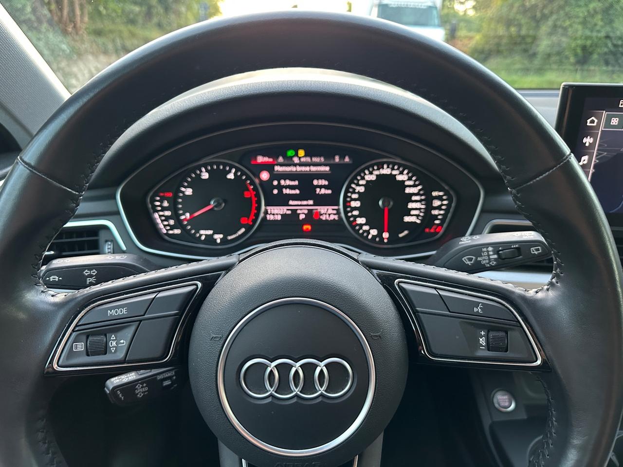 Audi A4 Avant 40 TDI quattro S tronic Business Advanced