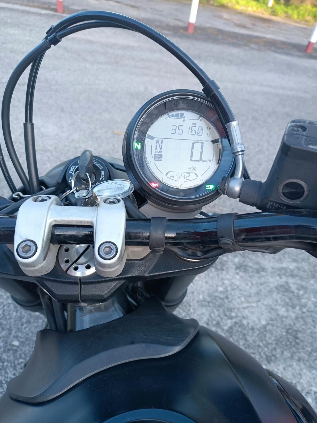 Ducati Scrambler 800 ICON DARK