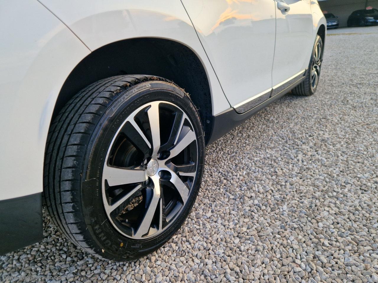PEUGEOT 2008 1.6 e-HDi 92 CV S&S Allure