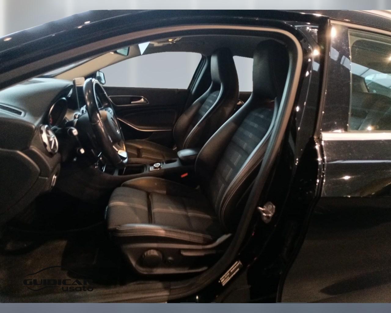 Mercedes-Benz GLA-X156 2017 - GLA 200 d Sport auto