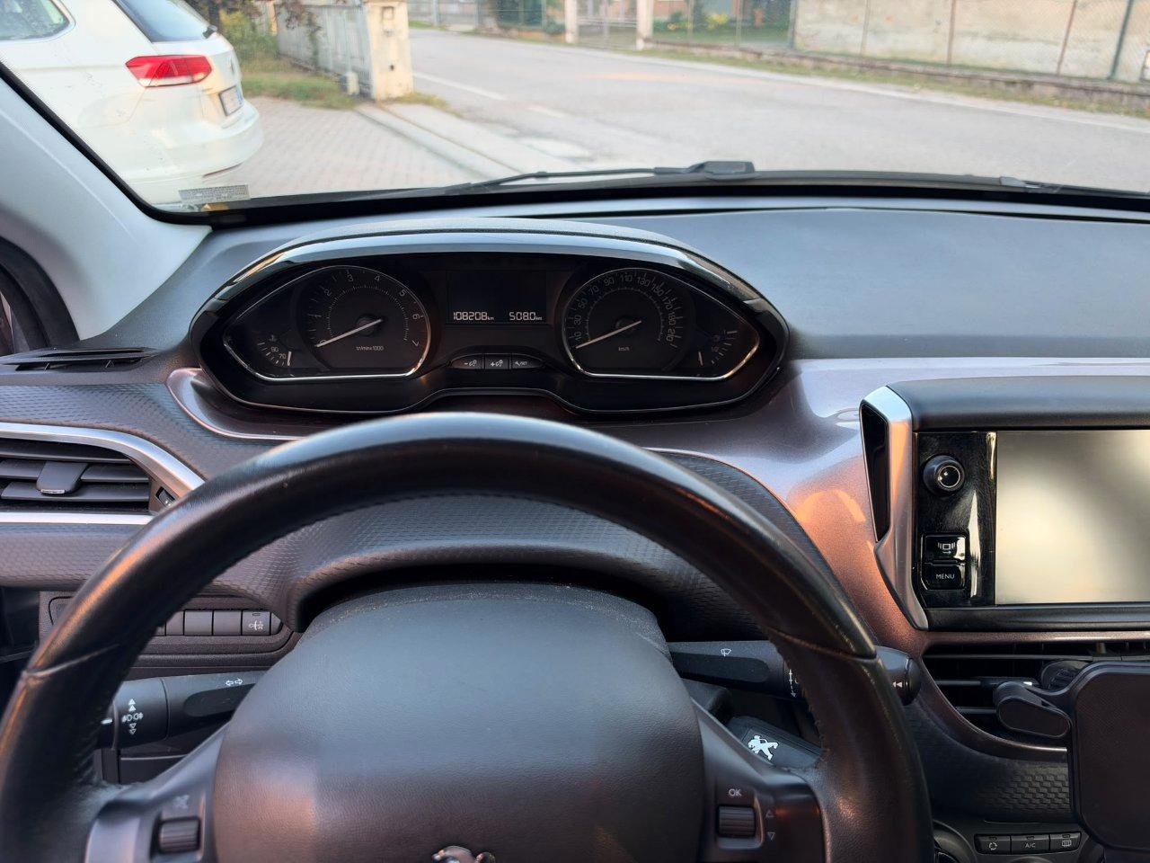 Peugeot 2008 1.2 puretech (vti) 12v 82cv OK NEOPATENTATO
