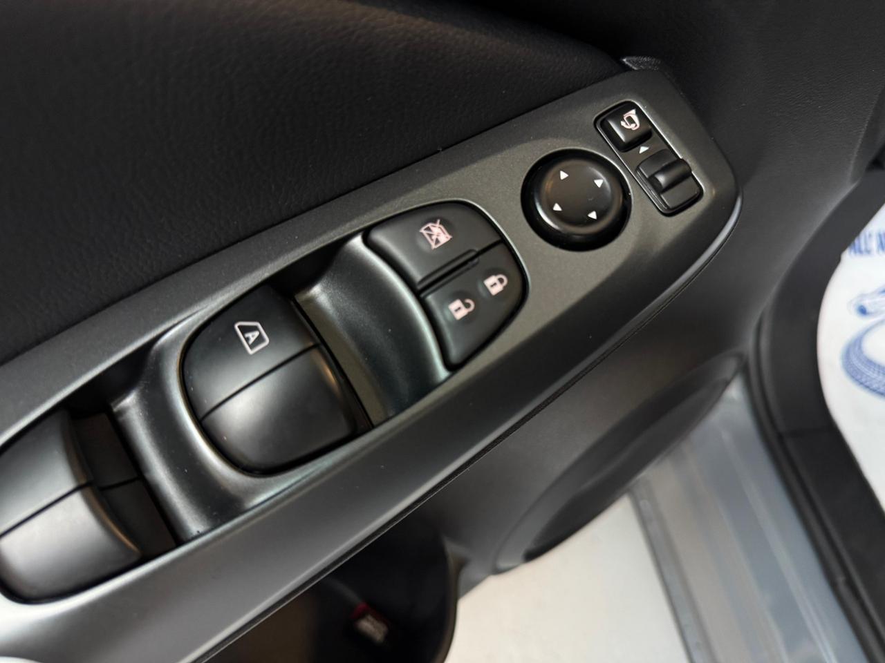 Nissan Juke 1.0 dig-t Acenta 114cv