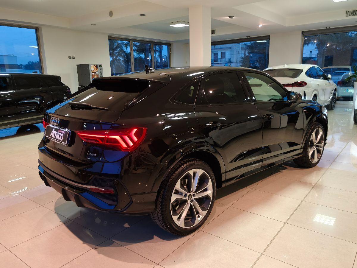 AUDI Q3 Sportback SPB 40 TDI Identity Black S-line