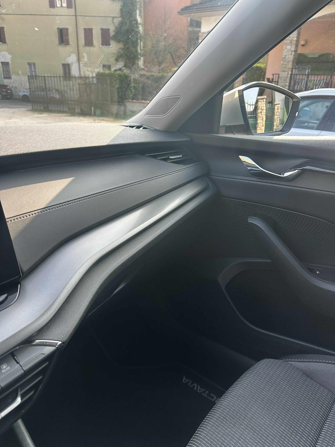 Skoda OCTAVIA 2.0 TDI EXECUTIVE KMCERT UNICOPR GARANZ