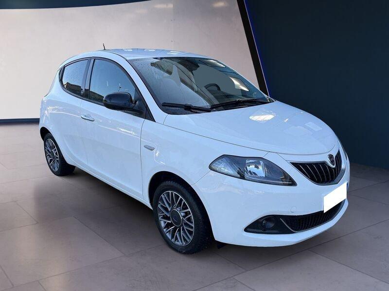 Lancia Ypsilon III 2021 1.0 firefly hybrid Gold s&s 70cv