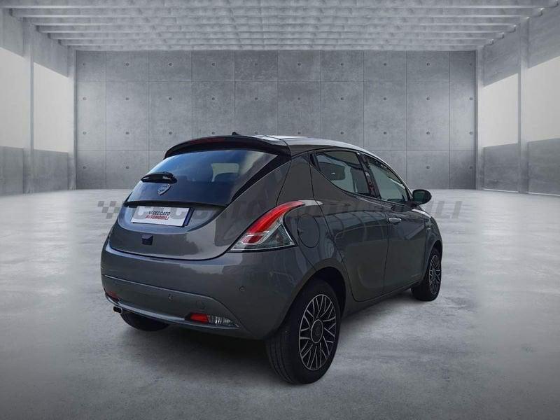 Lancia Ypsilon III 2021 1.0 firefly hybrid Platino s&s 70cv