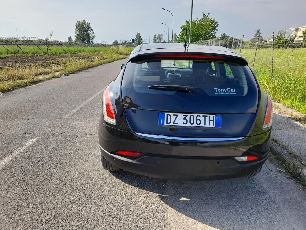 Lancia Delta 1.6 MJT 120 cv DPF Platino