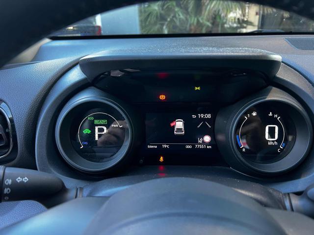 TOYOTA Yaris 1.5 Hybrid 5 porte Trend