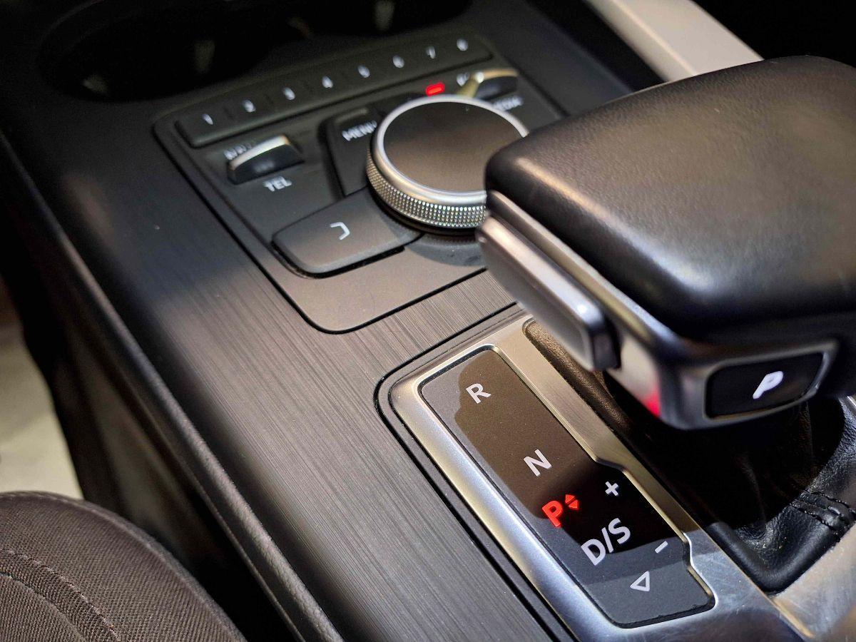 AUDI A4 Avant 35 TDI S tr Sport - 8 GOMME - APPLE - VETRI SCURI - GAR.24 MESI