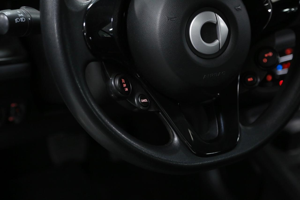 Smart fortwo 1.0 70 cv twinamic Passion
