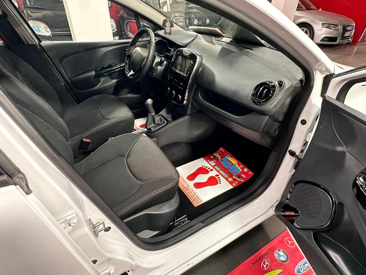 Renault Clio 1.1 75cv GPL Live - 2013